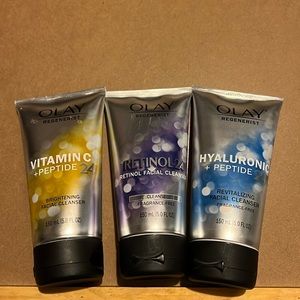Olay Regenerist Vitamin C + Peptide 24 retinol 24 hyaluronic acid face wash new